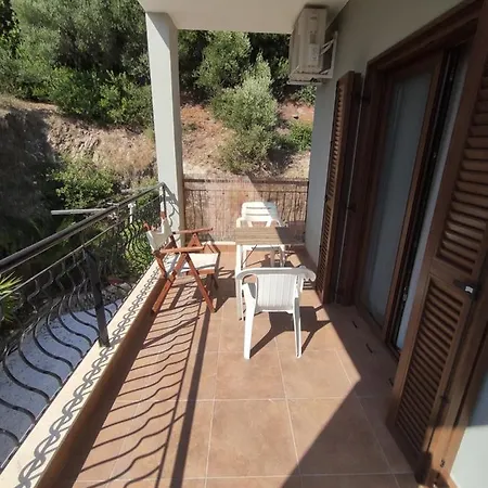 Ioannou Apartment Neos Marmaras